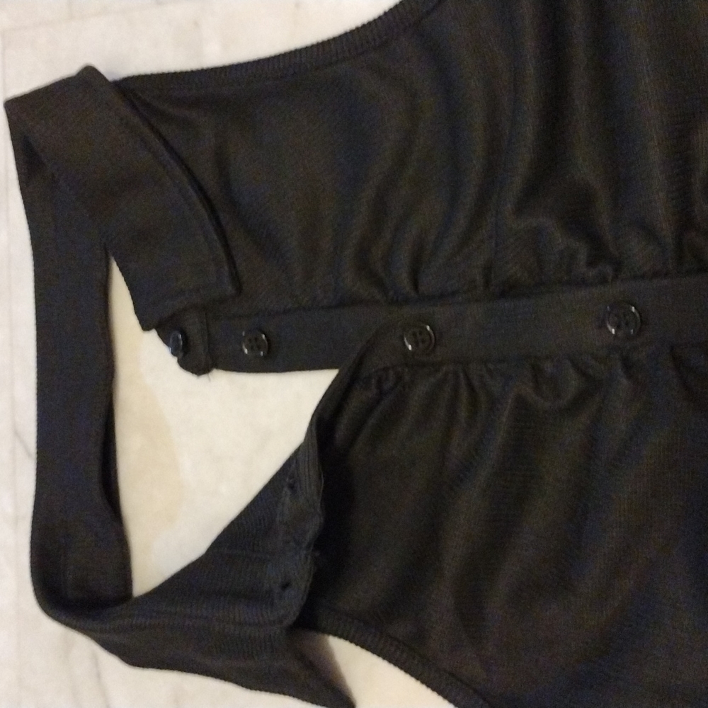 Justify button front halter. - Picture 8 of 11